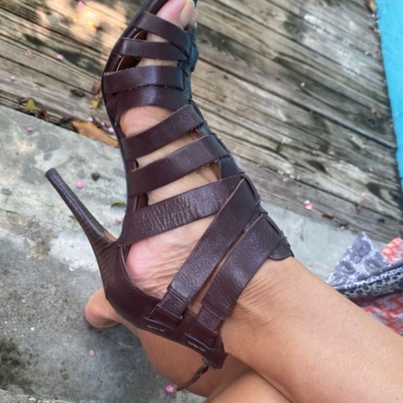 Nine West Size 7.5 Gladiator Strappy Leather Heels - Picture 5 of 5